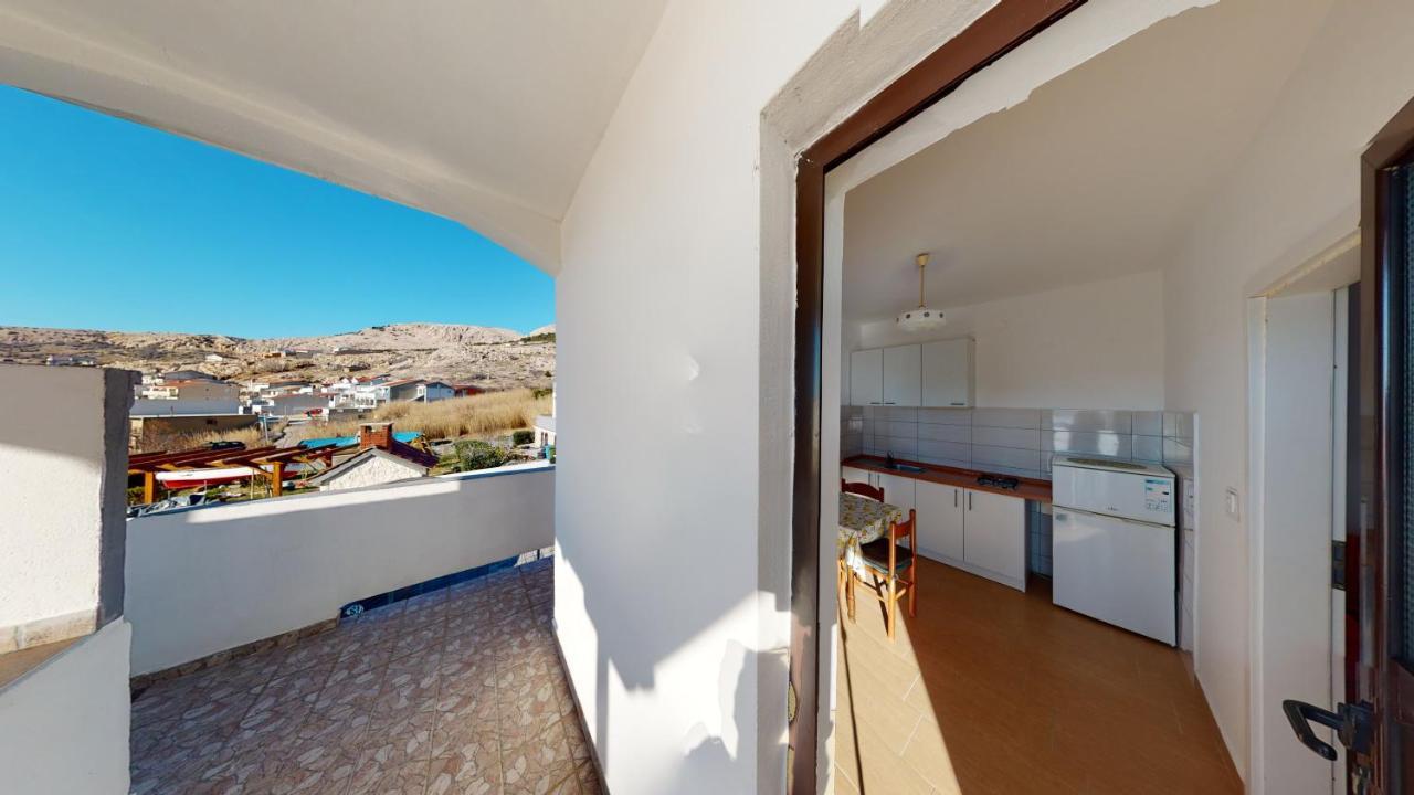 Apartments Riva Metajna Exterior photo